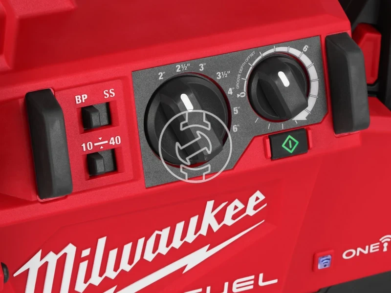 Kép: M18FRGRO114-0C M18 FUELTM csohornyolo.webp