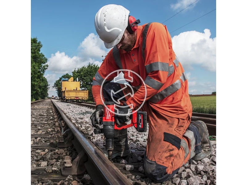 Milwaukee M18ONEFHIWF1-0 akkus ütvecsavarozó 1inch