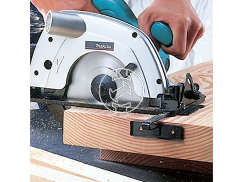 Makita 5604R