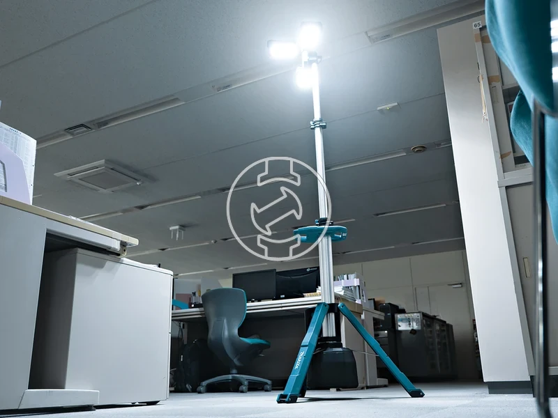 Kép: Makita akkus teleszkopos termegvilagito lampa 18 V40 V  15 000 lumen_19.webp