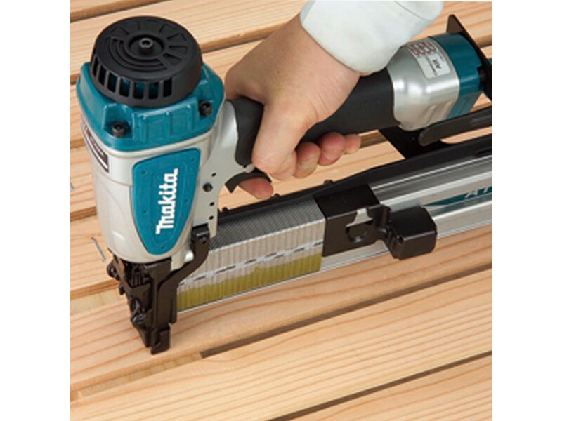 Makita AT2550A