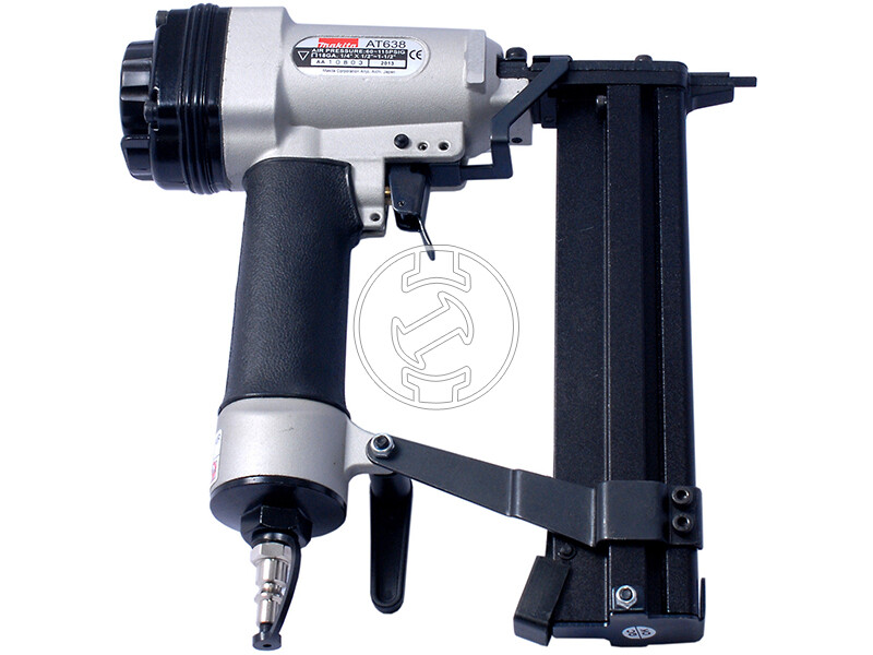 Makita AT638 levegős kapcsozó