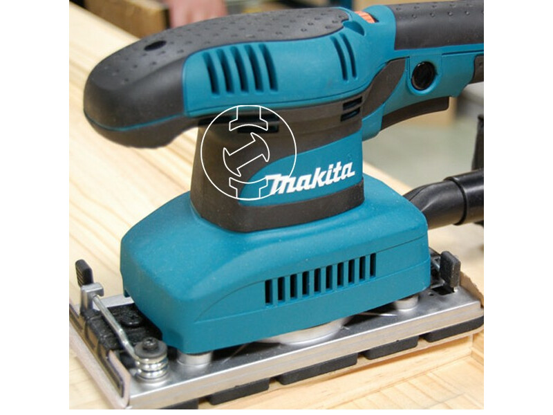 Makita BO3711