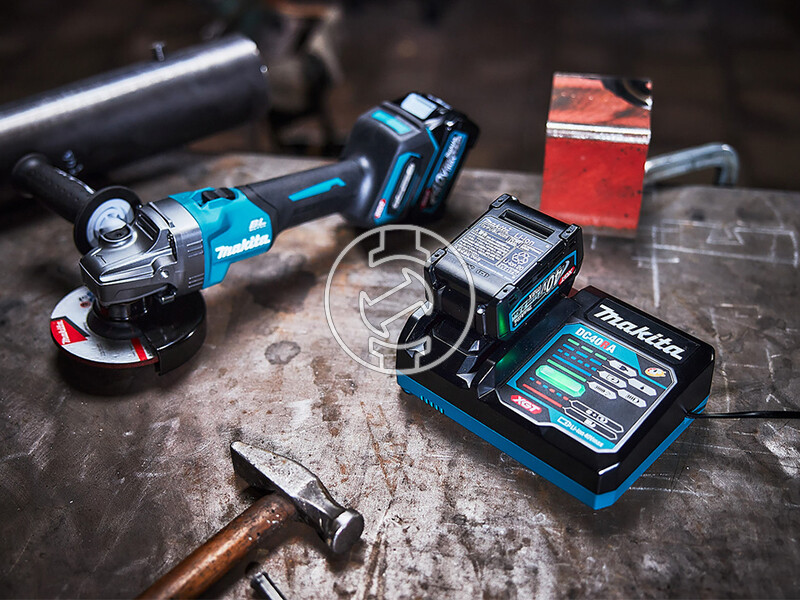 Makita DC40RA akkumulátortöltő szerszámgépekhez