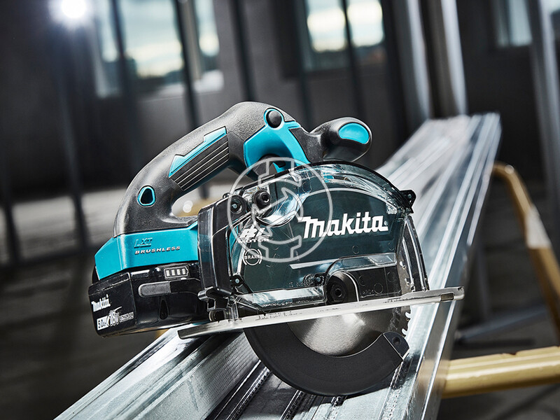 Makita DCS553RTJ akkus fémipari körfűrész