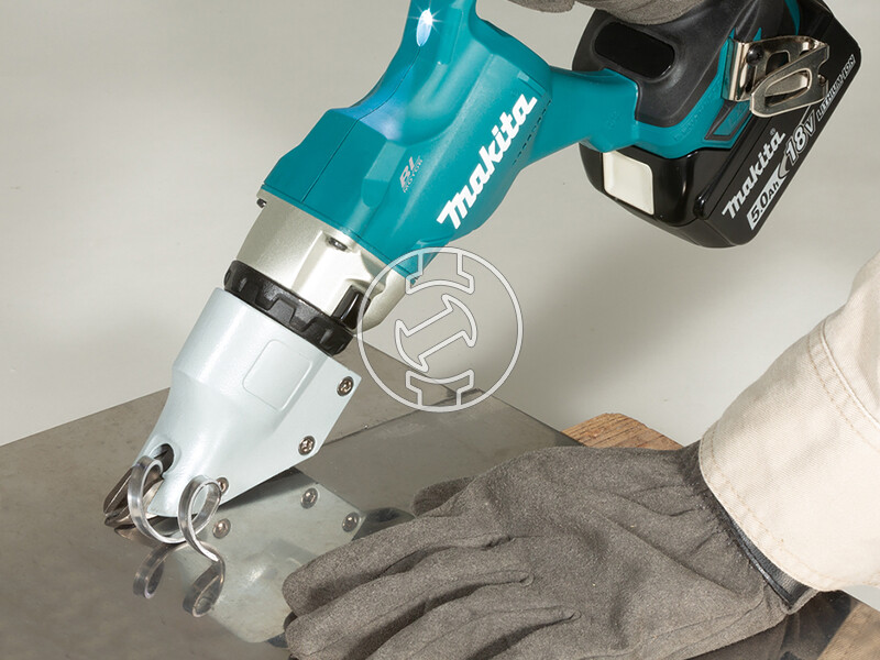 Makita DJS200Z akkus lemezvágó olló