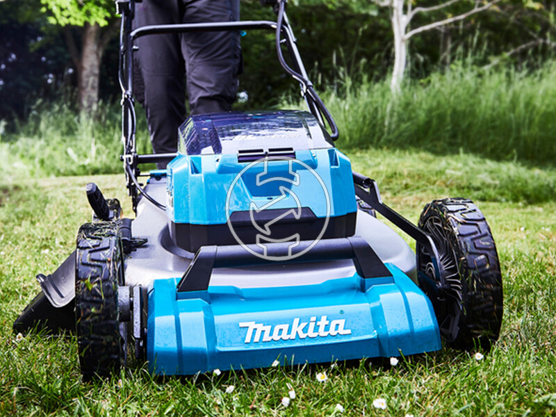 Makita DLM532PT4 akkus önjáró fűnyíró