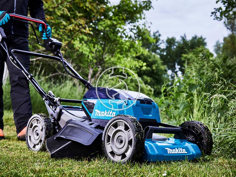 Makita DLM532PT4 akkus önjáró fűnyíró