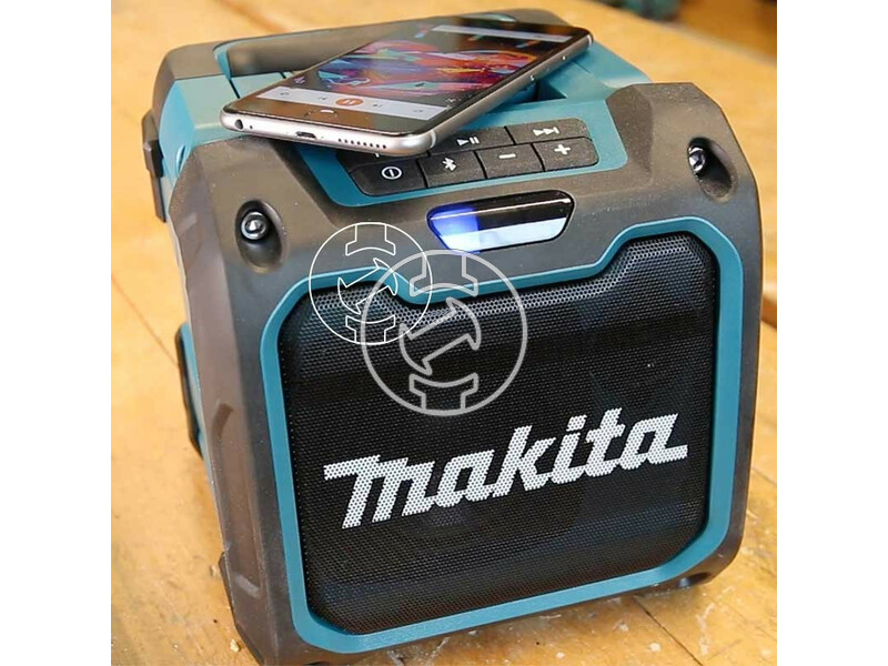 Makita DMR200