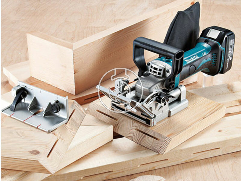 Makita DPJ180Z akkus lapostiplimaró (akku és töltő nélkül)