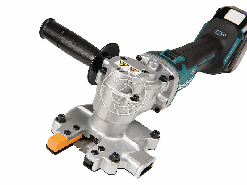 Makita DSC250ZK akkus menetes szár daraboló körfűrésztárcsával 18 V | 10 - 25 mm | Szénkefementes | Akku és töltő nélkül | Kofferben