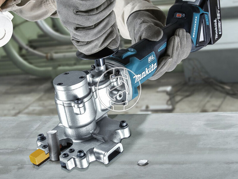 Makita DSC251RT akkus menetes szár daraboló körfűrésztárcsával