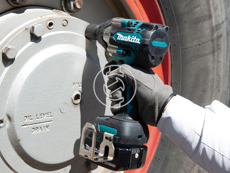 Makita DTW701Z akkus ütvecsavarozó