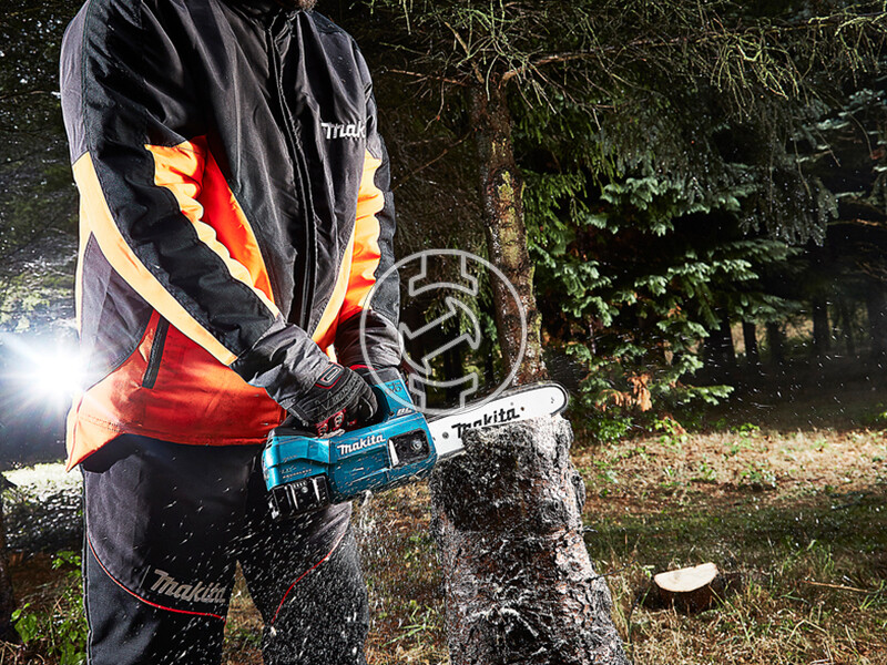 Makita DUC254RT akkus láncfűrész