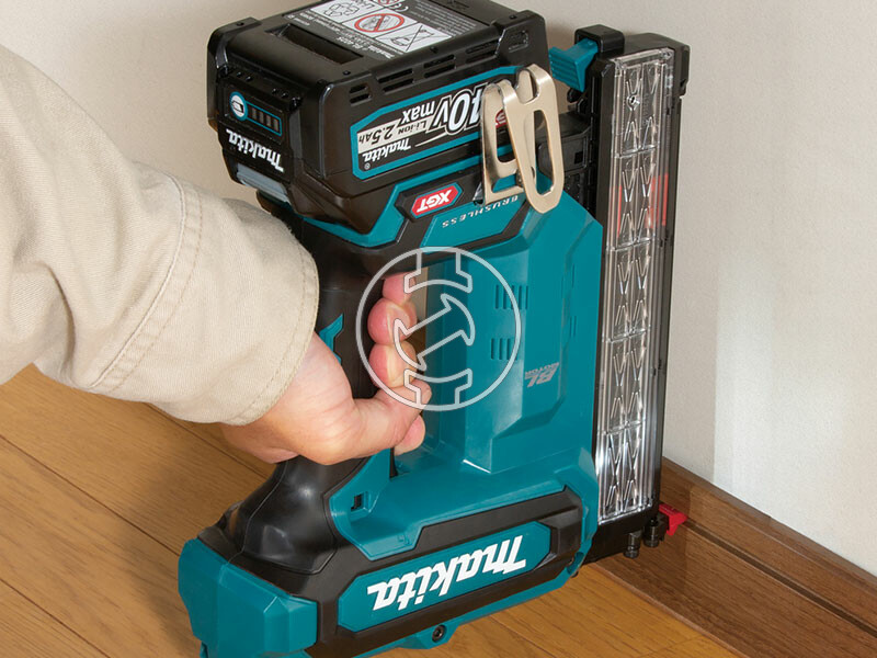 Makita FN001GZ akkus finiselő szegező