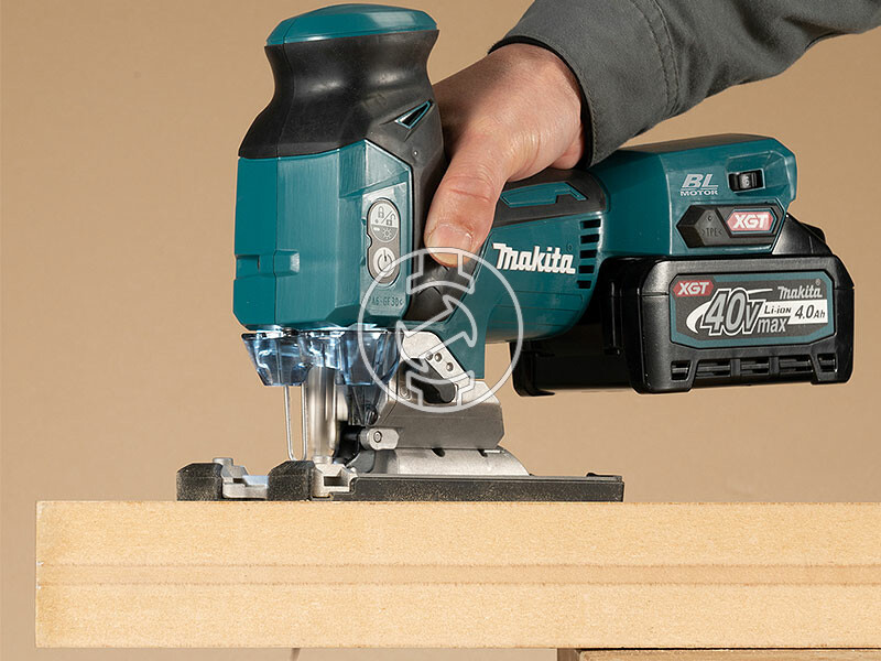 Makita JV001GD201 40Vmax XGT akkus dekopírfűrész 135 mm 2 x 2,5 Ah