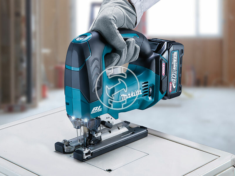 Makita JV002GD201 40Vmax XGT akkus dekopírfűrész 135 mm 2 x 2,5 Ah