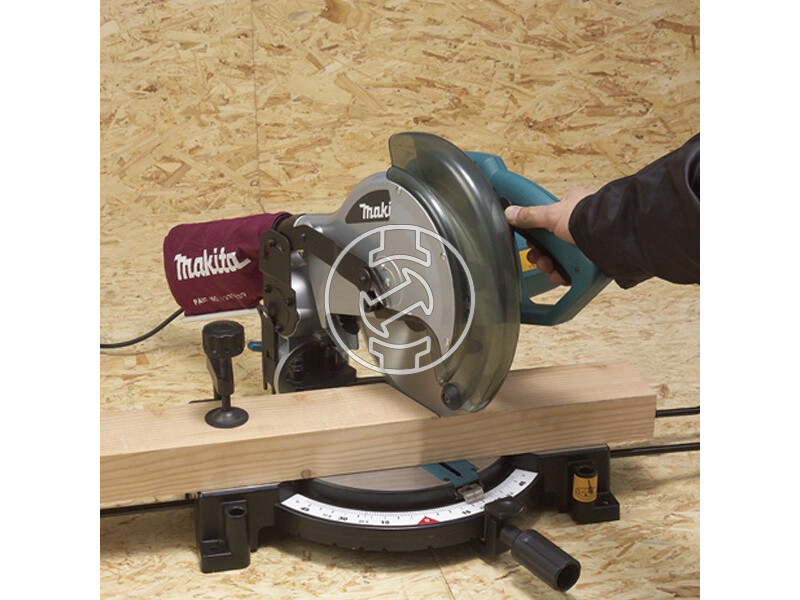 Makita MLS100