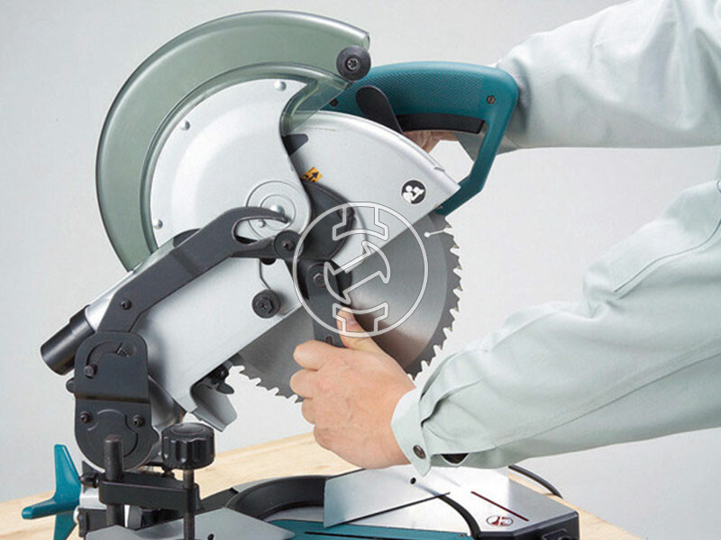 Makita MLS100N gérvágó