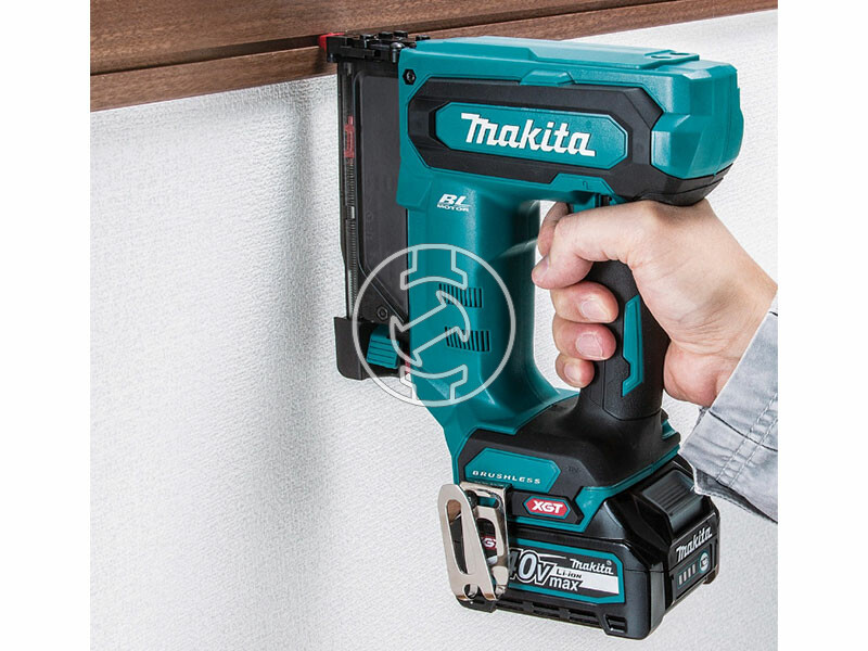 Makita PT001GD101 akkus finiselő szegező