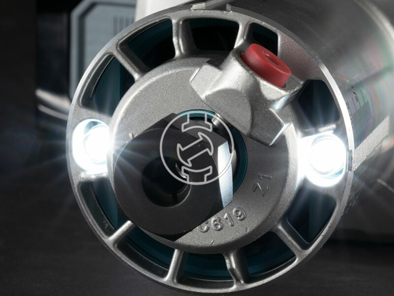 Makita RT001GM202 akkus élmaró