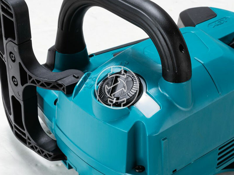 Makita UC004GZ akkus láncfűrész (akku és töltő nélkül)