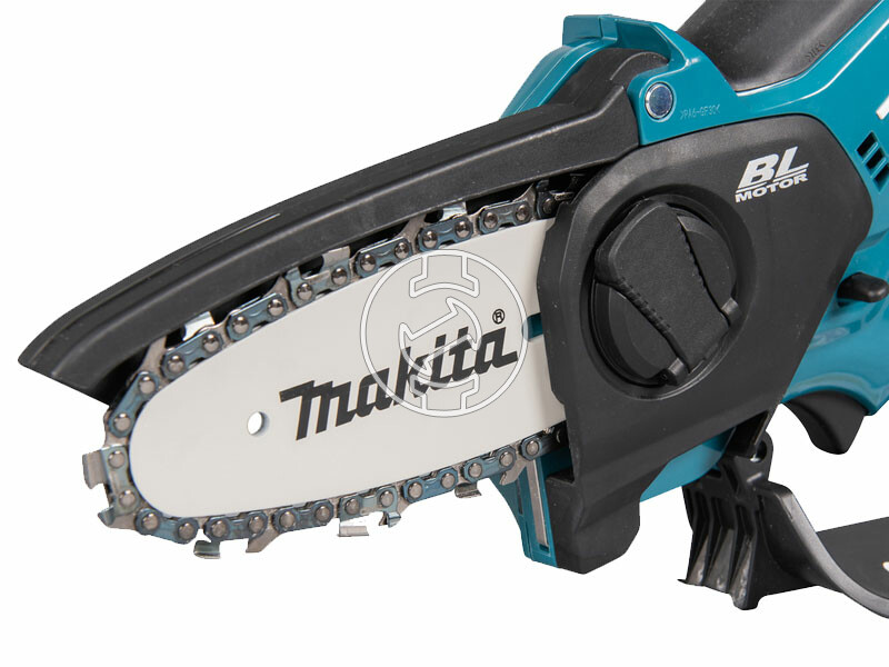 Makita UC100DZ akkus láncfűrész (akku és töltő nélkül)