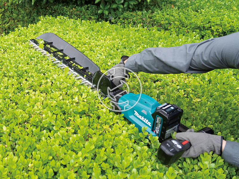 Makita UH014GM101 akkus sövényvágó