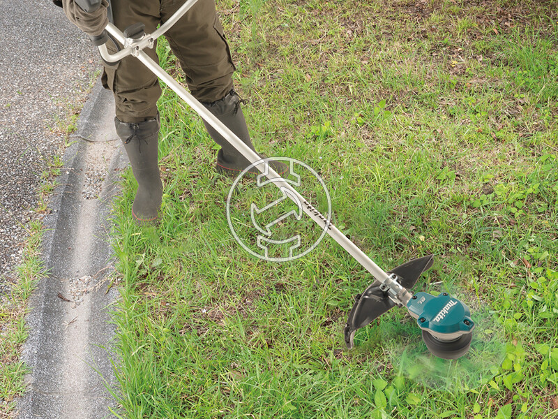 Makita UR002GZ01 akkus fűkasza