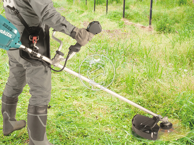 Makita UR012GZ02 akkus fűkasza