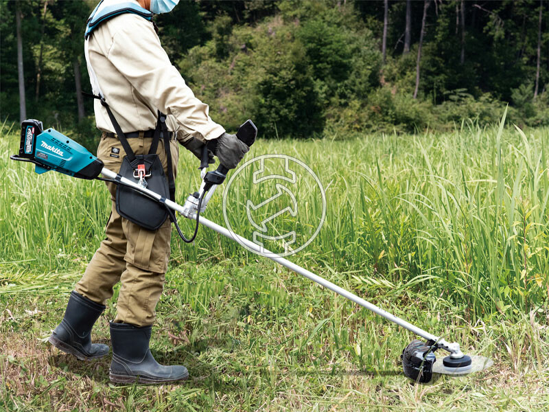 Makita UR016GZ akkus fűkasza 40 Vmax XGT 530 W