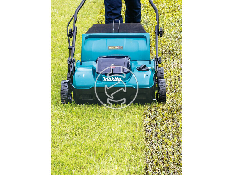 Makita UV001GZ akkus gyepszellőztető 40 Vmax XGT 1700 W