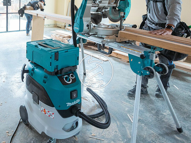 Makita VC4210M száraz-nedves porszívó