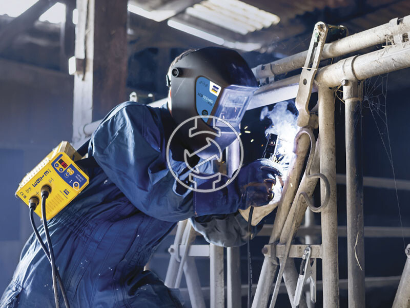 Mastroweld GYSMI E163 bevontelektródás inverteres hegesztőgép