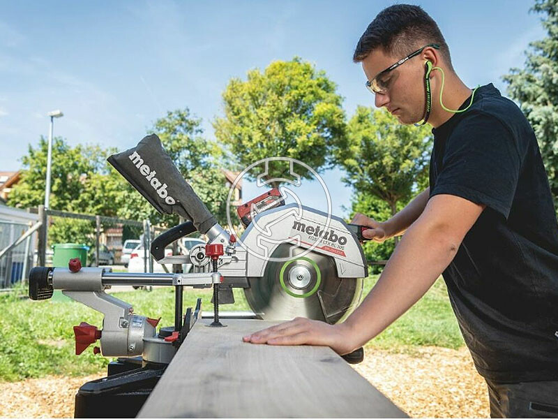 Metabo KGS 18 LTX BL 305 akkus gérvágó