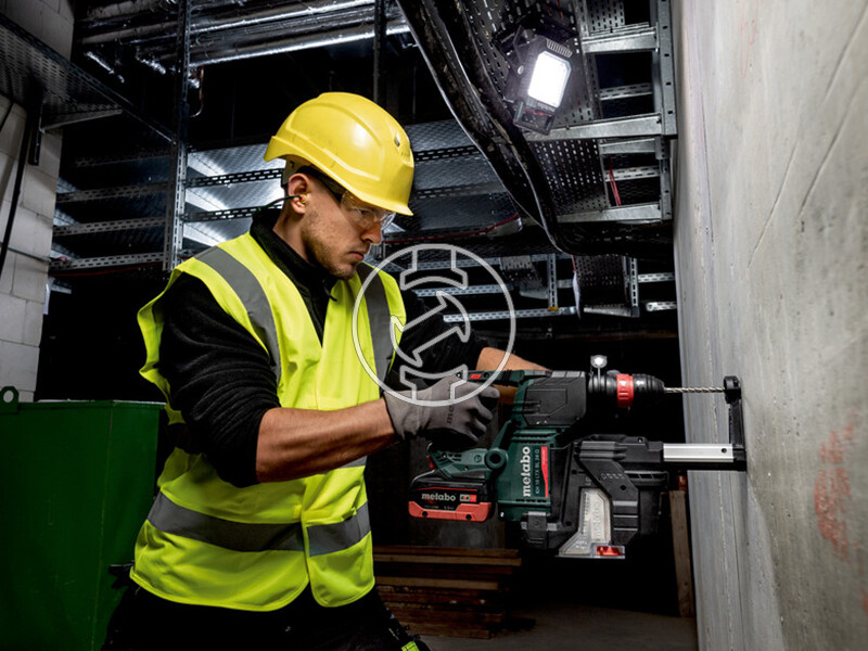 Metabo KH 18 LTX BL 24 Q Set ISA 2 x 5,5Ah akkus fúrókalapács metaBOX-ban