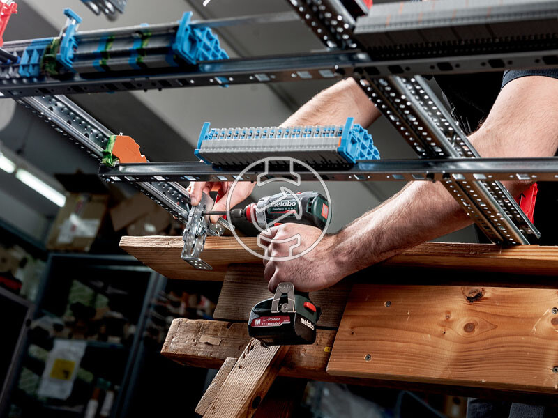 Metabo Set PowerMaxx BS 12 BL Q akkus fúrócsavarozó tokmányos