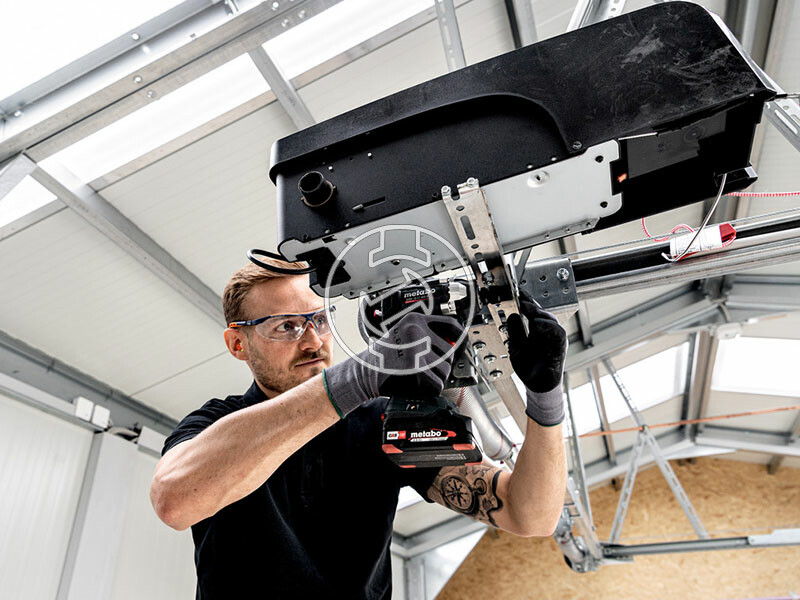 Metabo SSW 18 LT 300 BL akkus ütvecsavarozó, papírdoboz