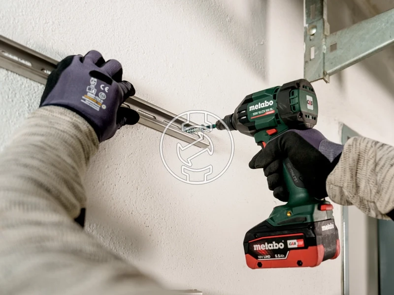 Metabo SSW 18 LTX 550 BL akkus ütvecsavarozó 18 V | 550 Nm | 1/2 inch | Szénkefementes | Akku és töltõ nélkül | metaBOX-ban