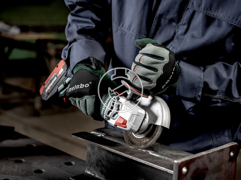 Metabo WB 18 LT BL 11-125 Quick 2 x 8Ah akkus sarokcsiszoló metaBOX-ban