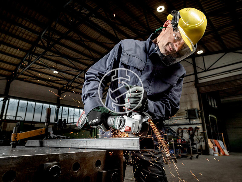 Metabo WVB 18 LT BL 11-125 Quick 2X5,5AH LIHD akkus sarokcsiszoló metaBOX 165 L-ben