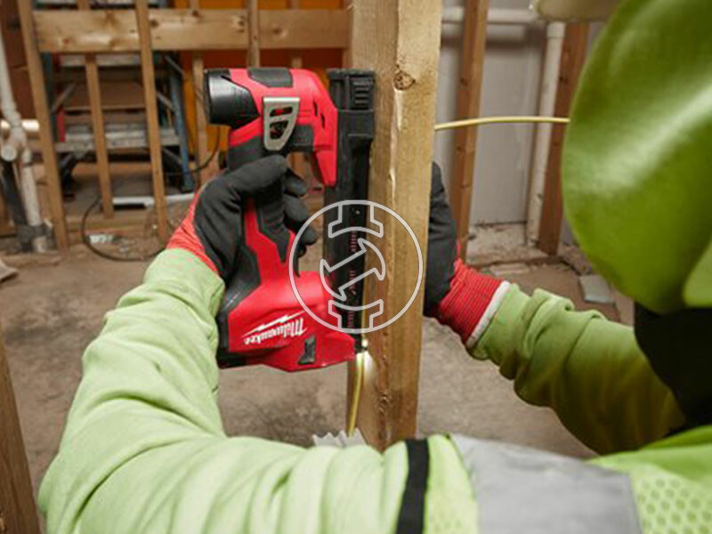 Milwaukee 25 mm tűzőkapocs 600 db