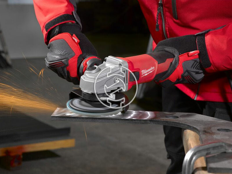 Milwaukee AGV 13-125 XE sarokcsiszoló