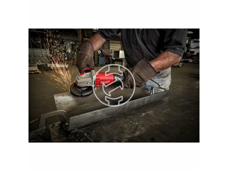 milwaukee_agv_13_125_xspdeb_rapidstop_sarokcsiszolo_9.jpg 4933464998