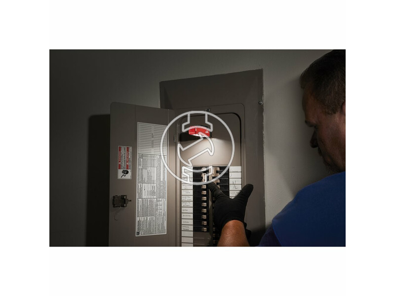 milwaukee_akkus_alkali_szort_fenyu_lampa_fl_led_2xaa_6.jpg 4933464824