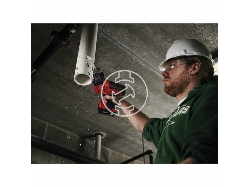 milwaukee_c18_hz_0x_akkus_univerzalis_hackzall_furesz_akku_es_tolto_nelkul_1.jpg 4933459575