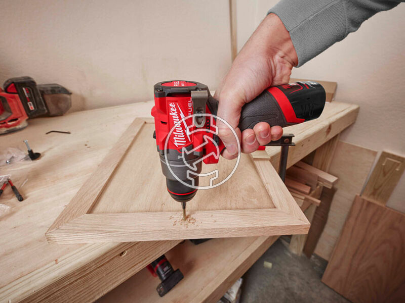 Milwaukee FPD2-202X akkus ütvefúró-csavarozó 2 x 2Ah + töltő, Heavy Duty kofferben