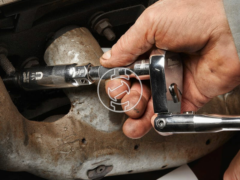 Milwaukee Gyertyakulcs 14 mm gyertyadugókulcs