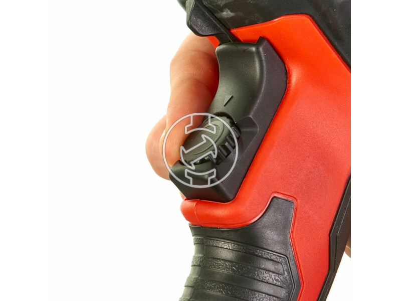 milwaukee_ipwe_400_r_utvecsavarozo_12_negyszog_befogassal_4.jpg 4933451524