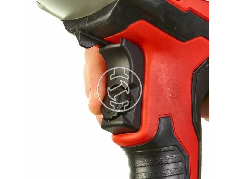 milwaukee_ipwe_520_r_utvecsavarozo_34_negyszog_befogassal_3.jpg 4933451525